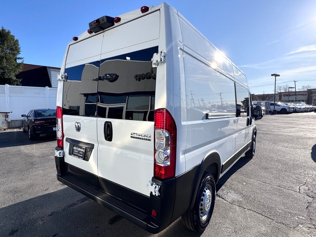 Used 2025 Ram ProMaster 2500 - photo 11