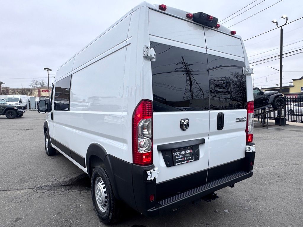 Used 2025 Ram ProMaster 2500 - photo 8