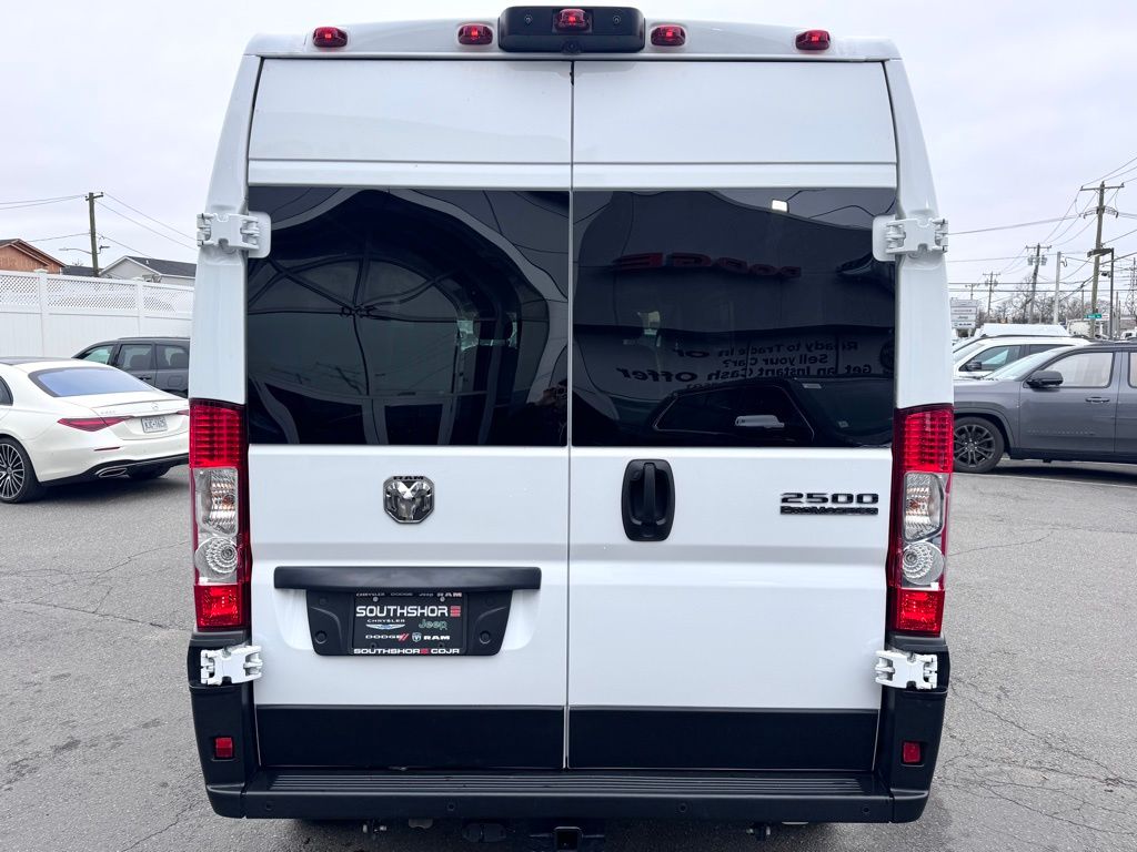 Used 2025 Ram ProMaster 2500 - photo 9