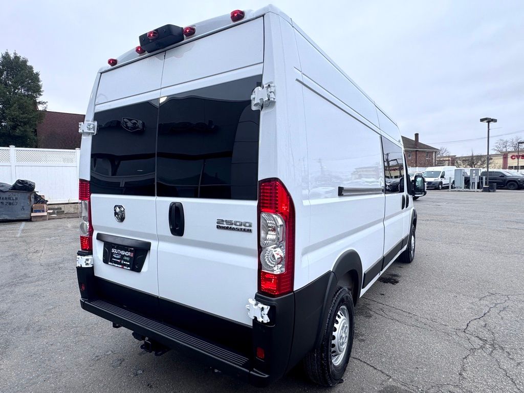 Used 2025 Ram ProMaster 2500 - photo 2