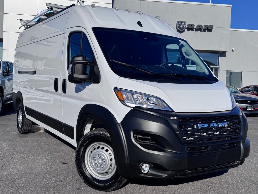 Used 2025 Ram ProMaster 2500 - photo 1