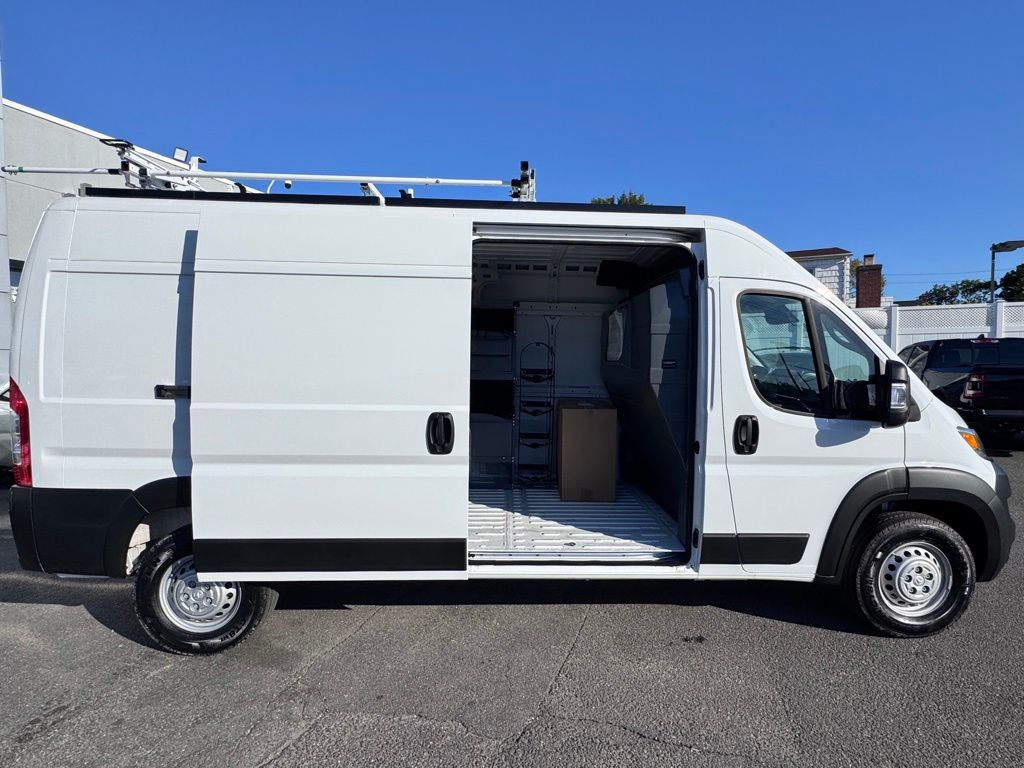 Used 2025 Ram ProMaster 2500 - photo 12