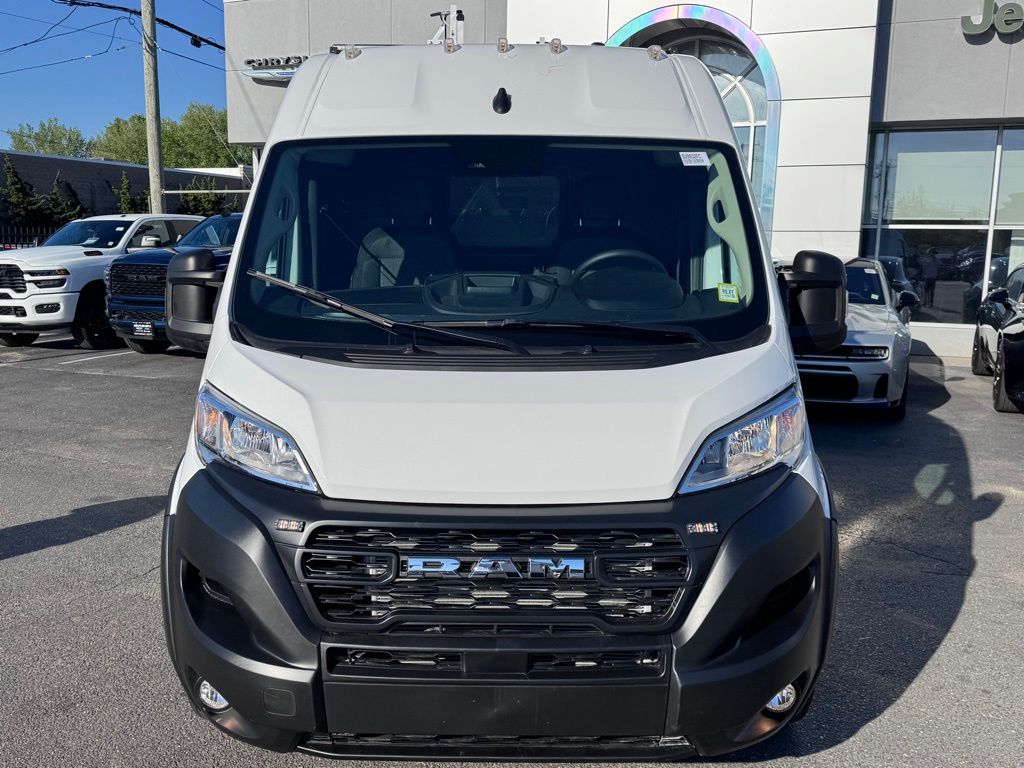 Used 2025 Ram ProMaster 2500 - photo 2