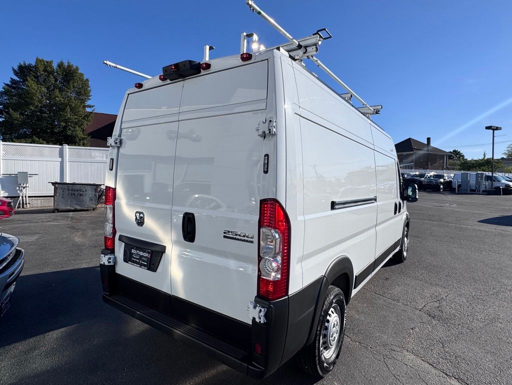 Used 2025 Ram ProMaster 2500 - photo 10