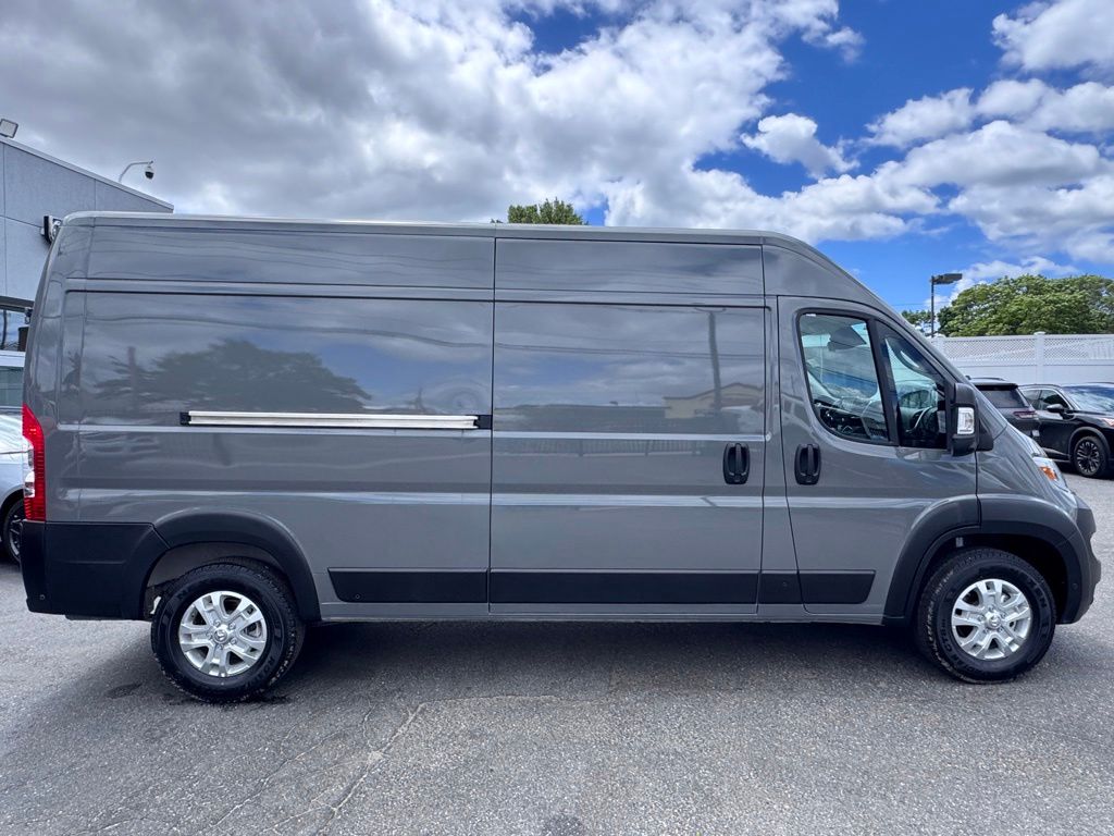 Used 2025 Ram ProMaster 2500 - photo 12