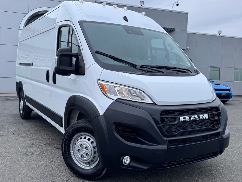 Used 2025 Ram ProMaster 3500 - photo 1