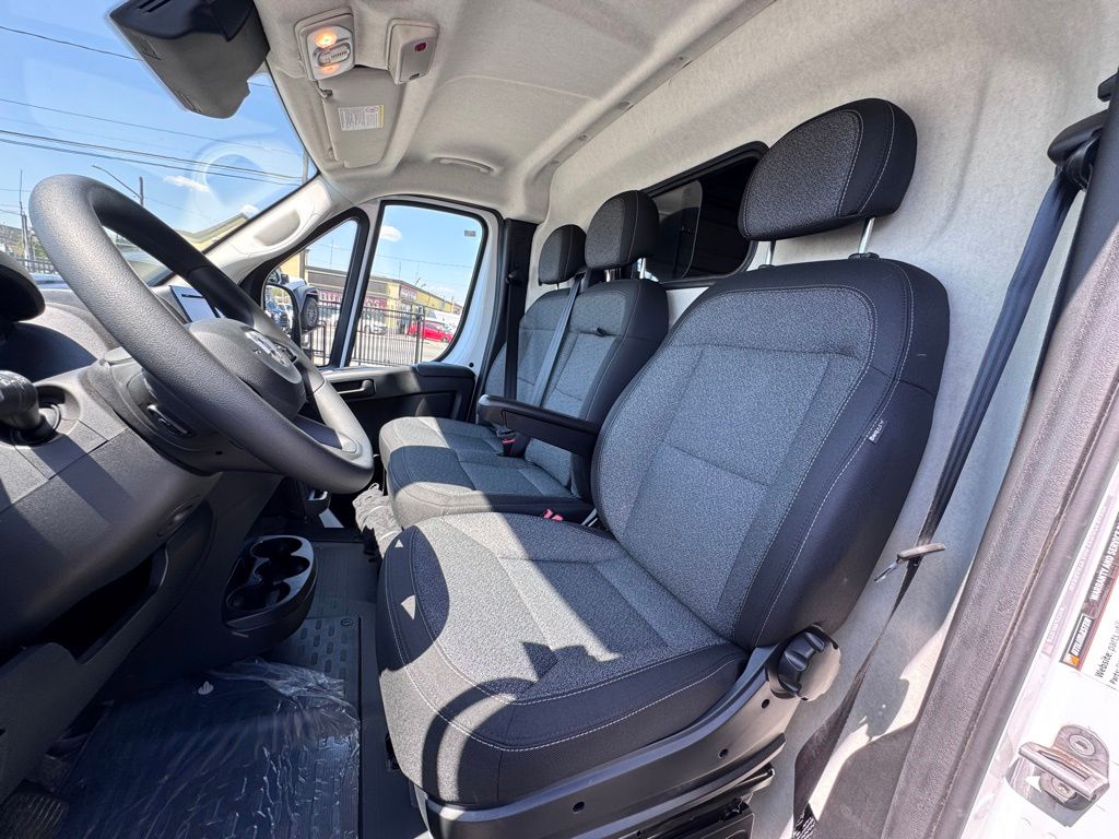Used 2025 Ram ProMaster 3500 - photo 19