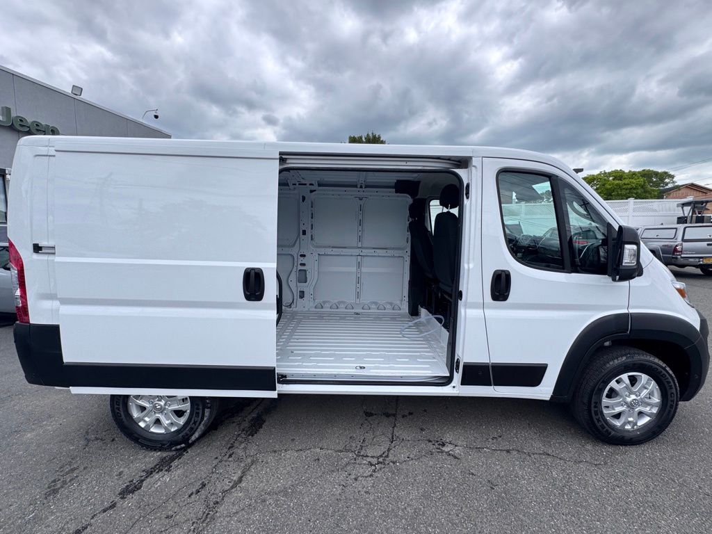 Used 2025 Ram ProMaster 2500 - photo 12