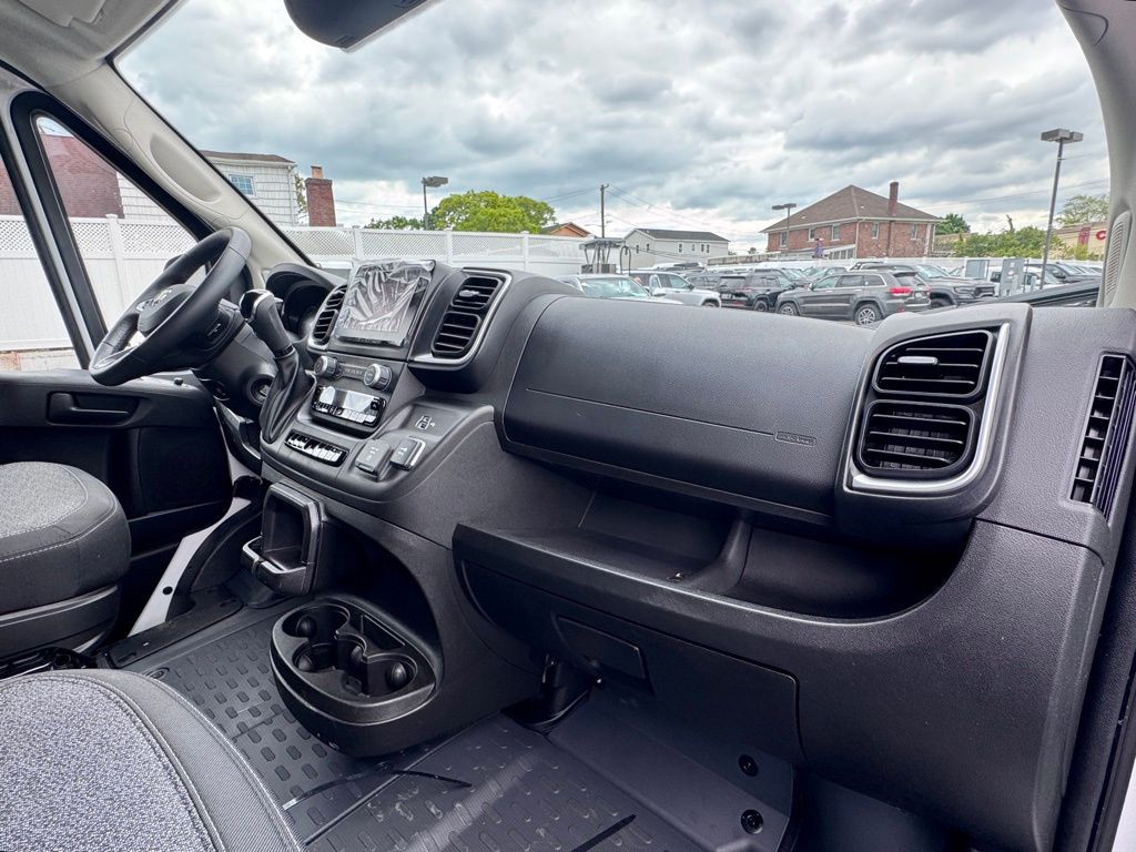 Used 2025 Ram ProMaster 2500 - photo 21