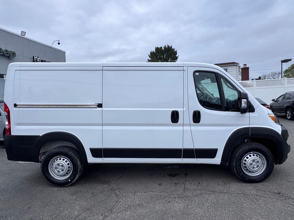 Used 2025 Ram ProMaster 2500 - photo 11