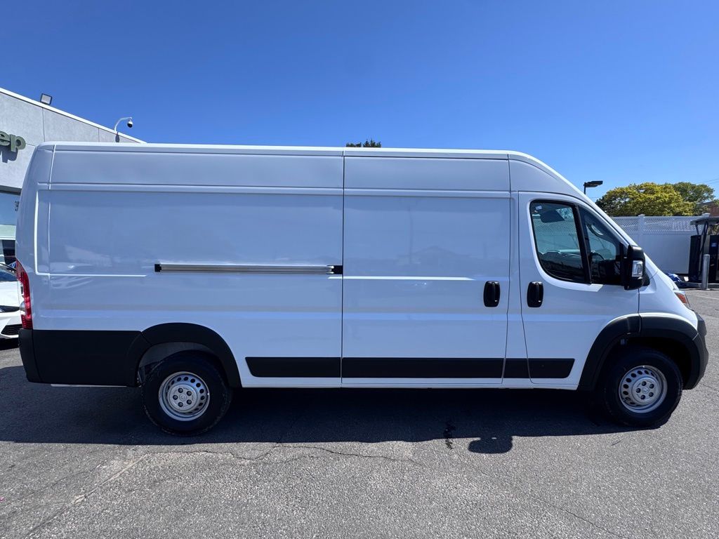 Used 2025 Ram ProMaster 3500 - photo 12