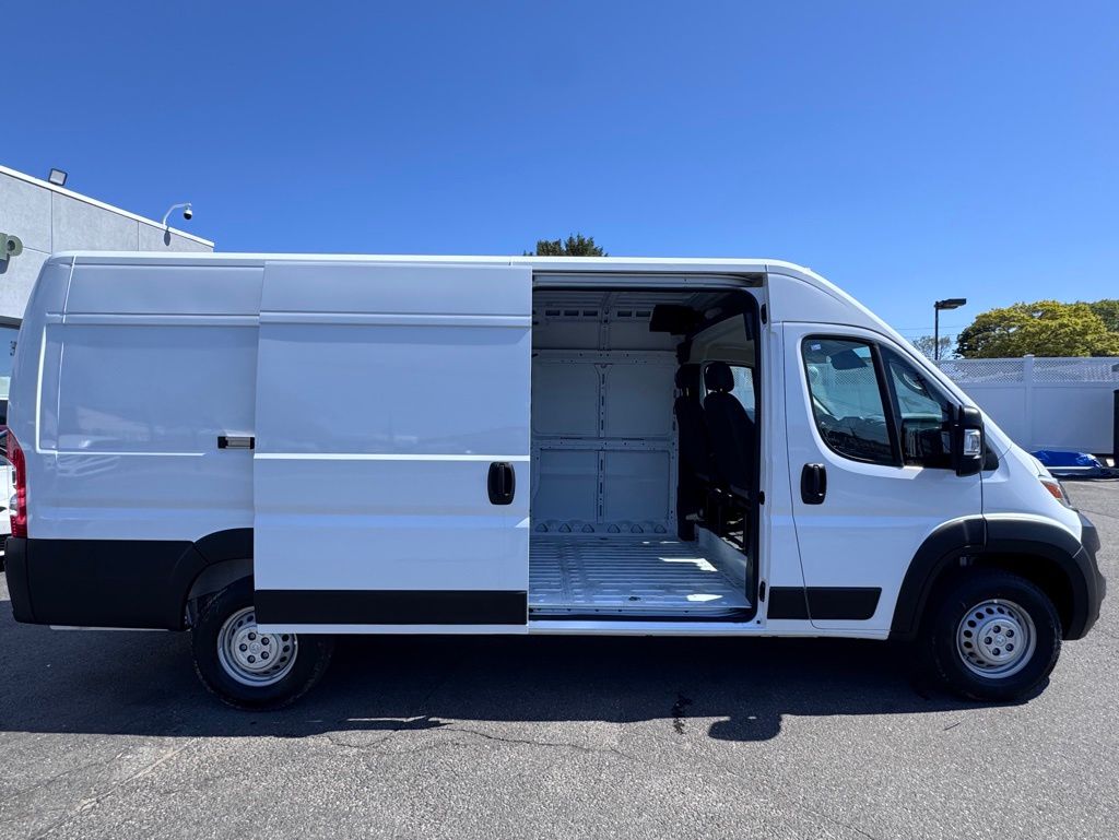 Used 2025 Ram ProMaster 3500 - photo 13
