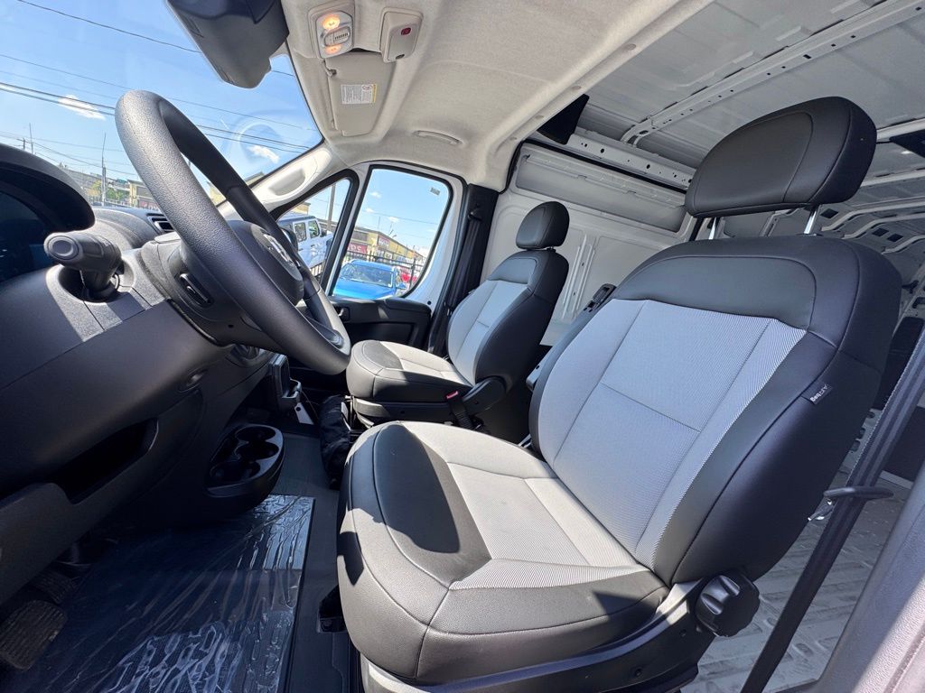Used 2025 Ram ProMaster 3500 - photo 21