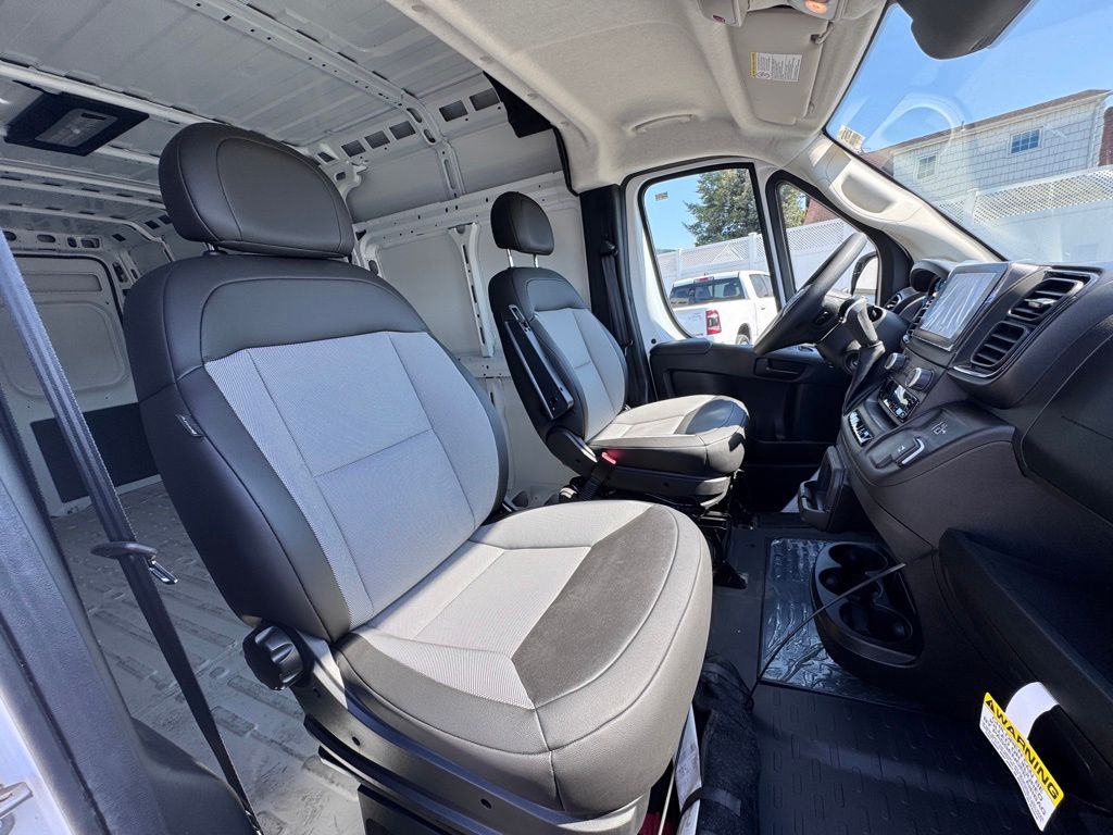 Used 2025 Ram ProMaster 3500 - photo 24