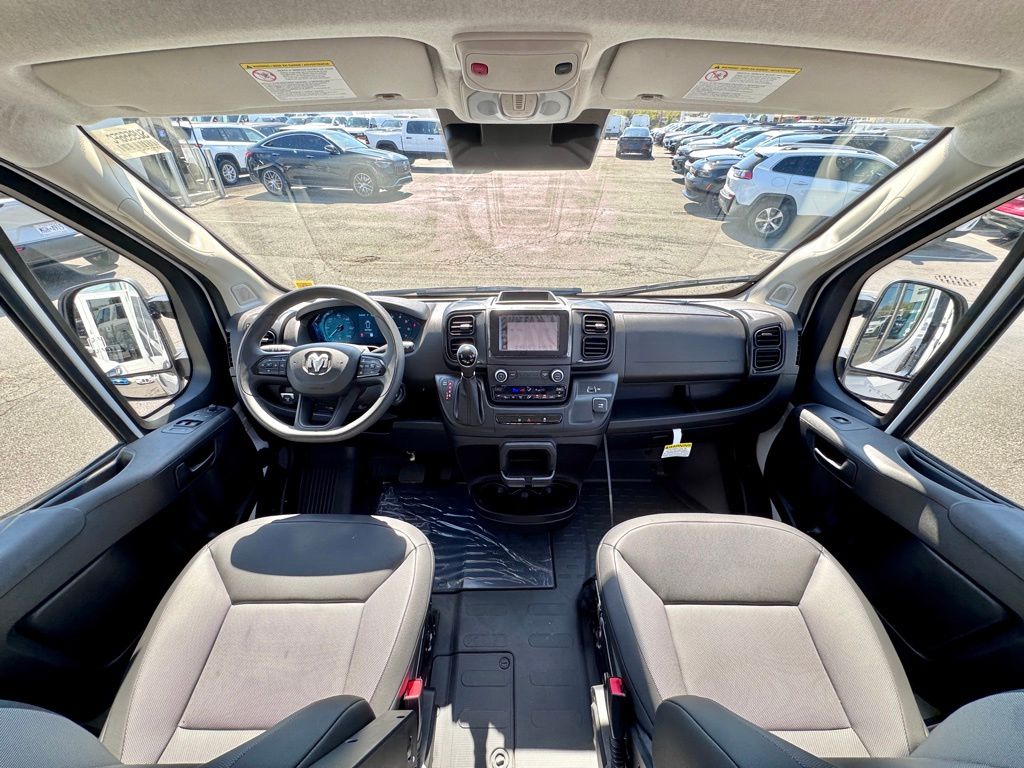Used 2025 Ram ProMaster 3500 - photo 26