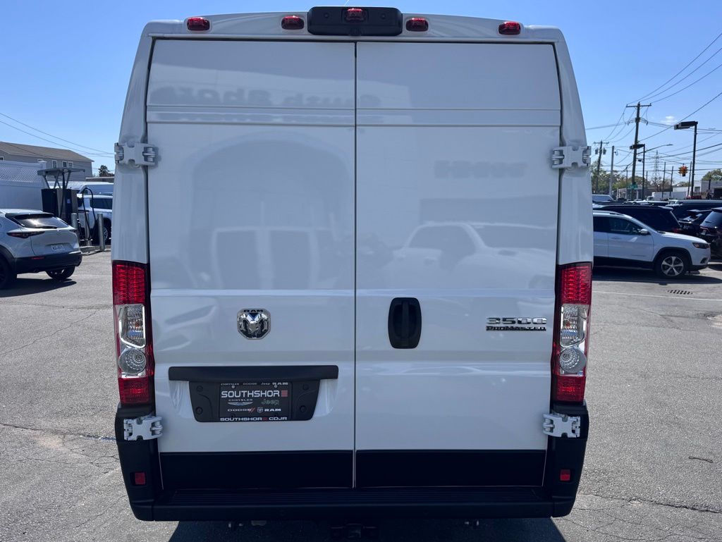 Used 2025 Ram ProMaster 3500 - photo 8