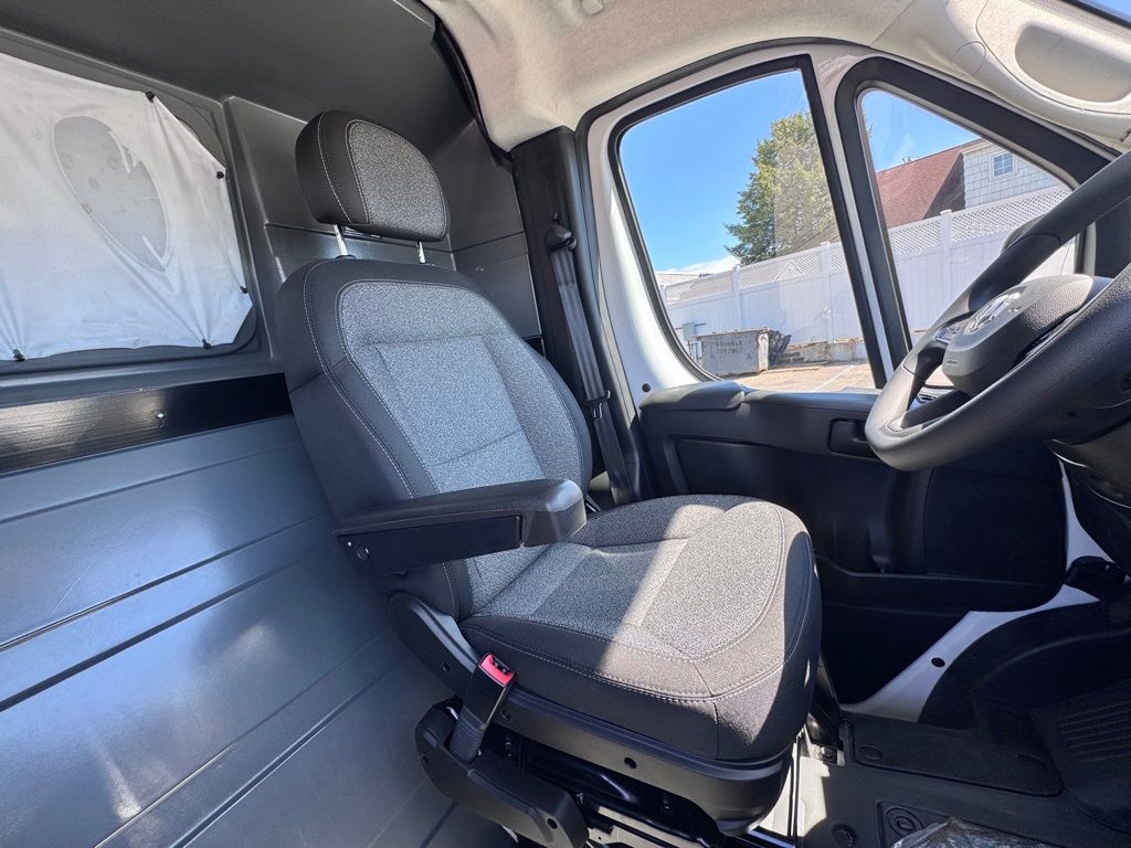 Used 2025 Ram ProMaster 2500 - photo 21