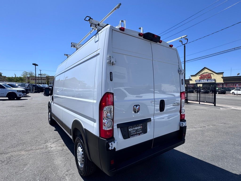 Used 2025 Ram ProMaster 2500 - photo 5