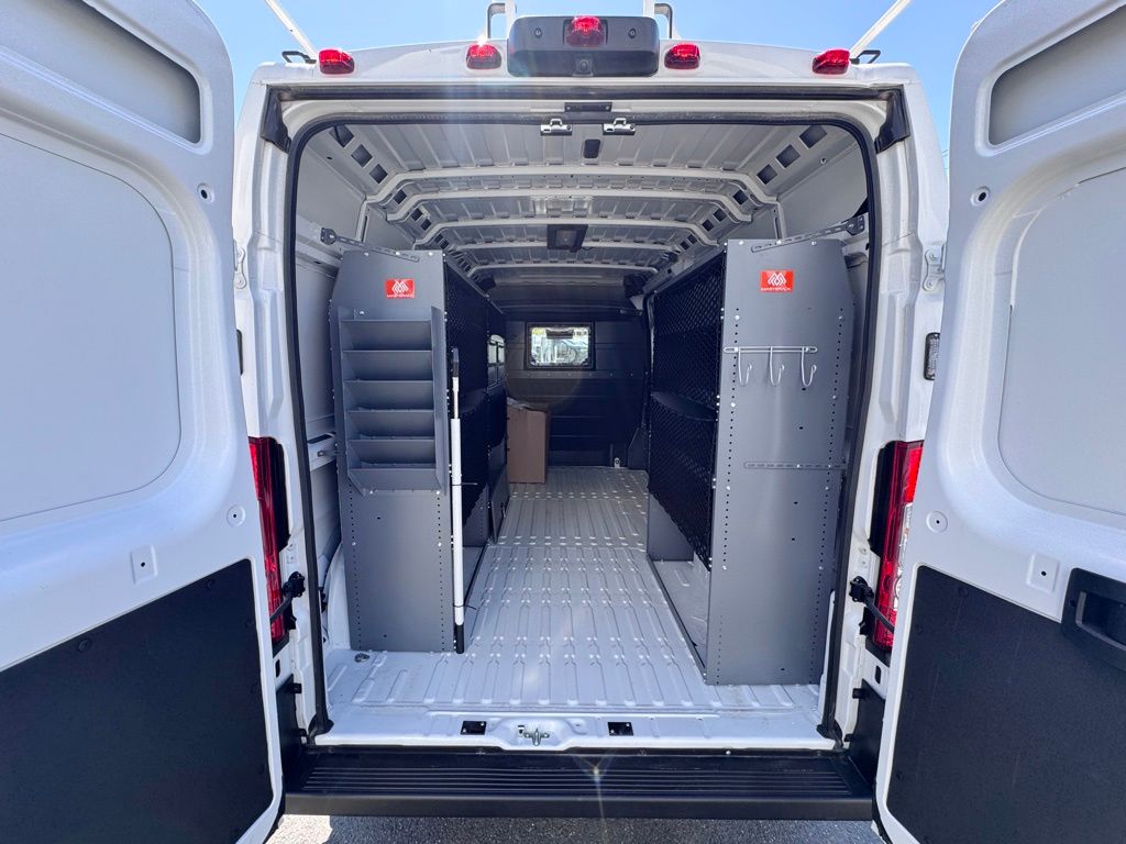 Used 2025 Ram ProMaster 2500 - photo 7