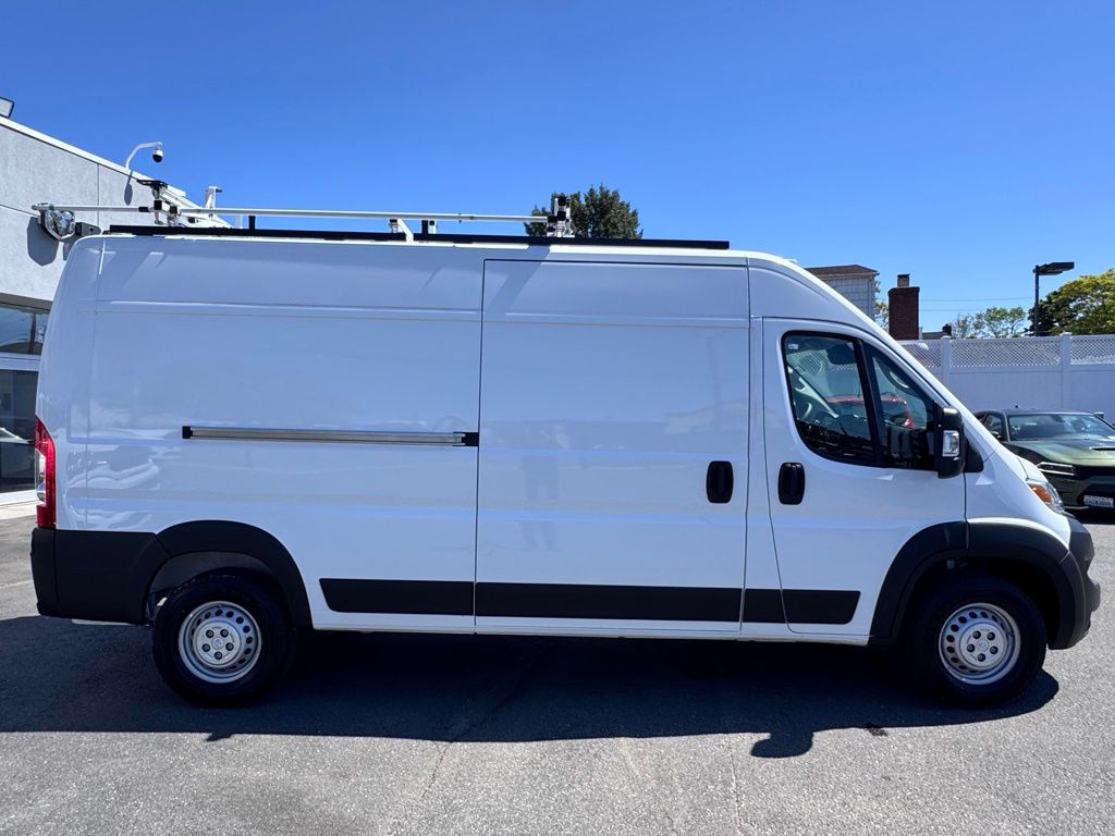 Used 2025 Ram ProMaster 2500 - photo 9