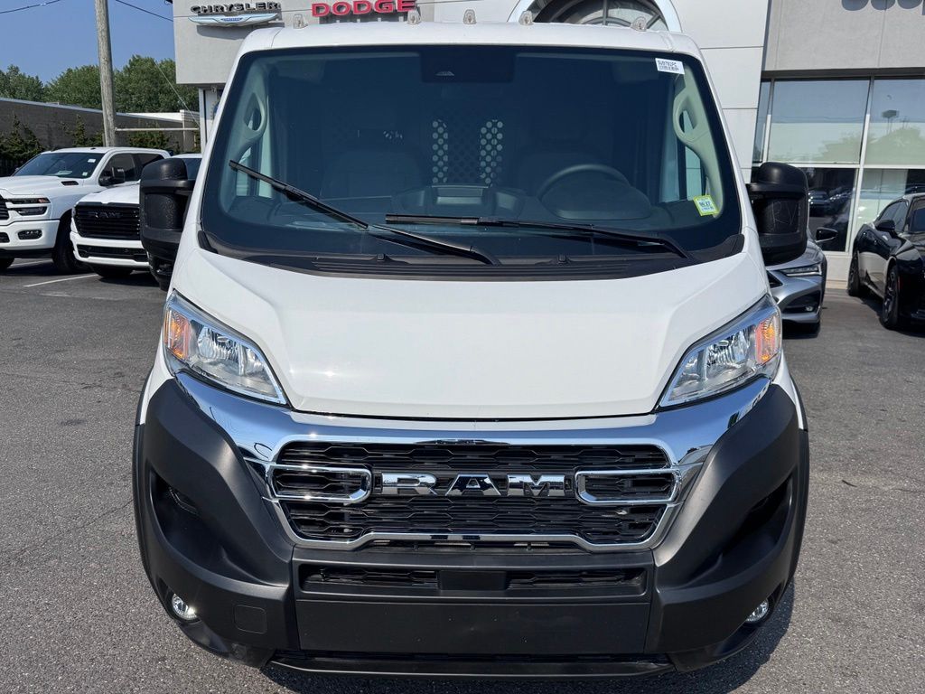Used 2025 Ram ProMaster 2500 - photo 2