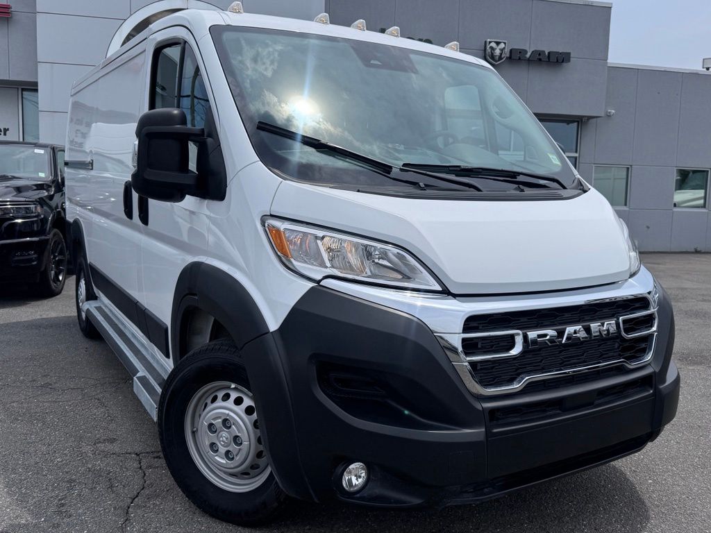 Used 2025 Ram ProMaster 2500 - photo 1