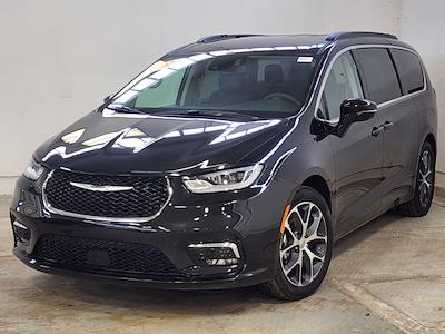 2022 Chrysler Pacifica FWD, Minivan for sale #PA0165 - photo 1