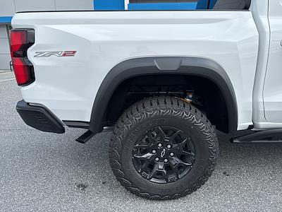 2025 Chevrolet Colorado Crew Cab 4x4 Pickup for sale #9933T - photo 2