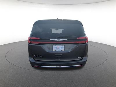 2022 Chrysler Pacifica FWD Minivan for sale #4948AX - photo 2