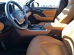 Used 2022 Toyota Highlander Platinum for sale #53019ZA - photo 15