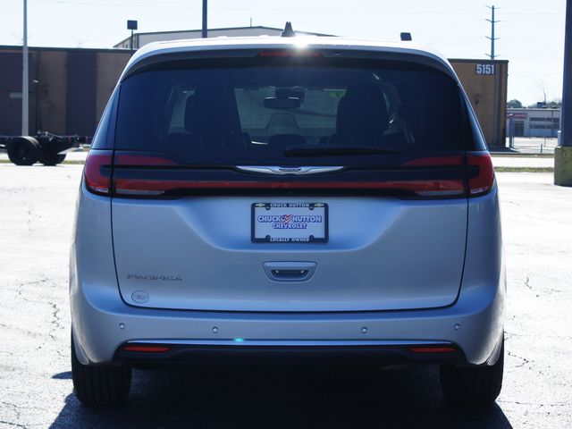 Used 2023 Chrysler Pacifica - photo 5