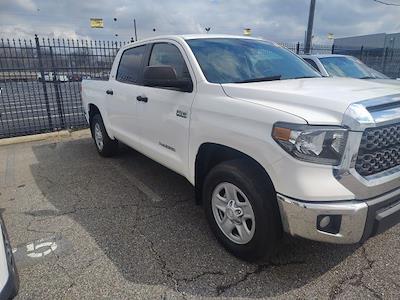 Used 2017 Toyota RAV4 - photo 1