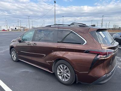 Used 2023 Toyota Sienna - photo 1