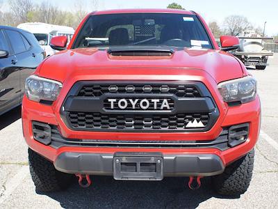 Used 2017 Toyota Tacoma - photo 1
