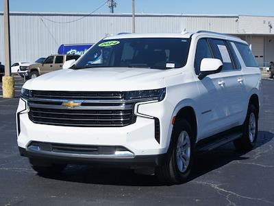 Used 2024 Chevrolet Suburban - photo 1
