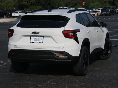 2025 Chevrolet Trax FWD SUV for sale #SC289529 - photo 2
