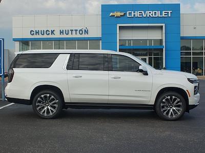 New 2025 Chevrolet Suburban High Country 4WD SUV for sale #SR361734 - photo 1
