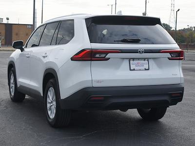 Used 2024 Toyota Grand Highlander XLE for sale #T121822A - photo 2