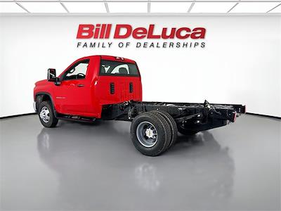 New 2026 Chevrolet Silverado 3500 Regular Cab 60 CA Cab Chassis for sale #265059 - photo 2
