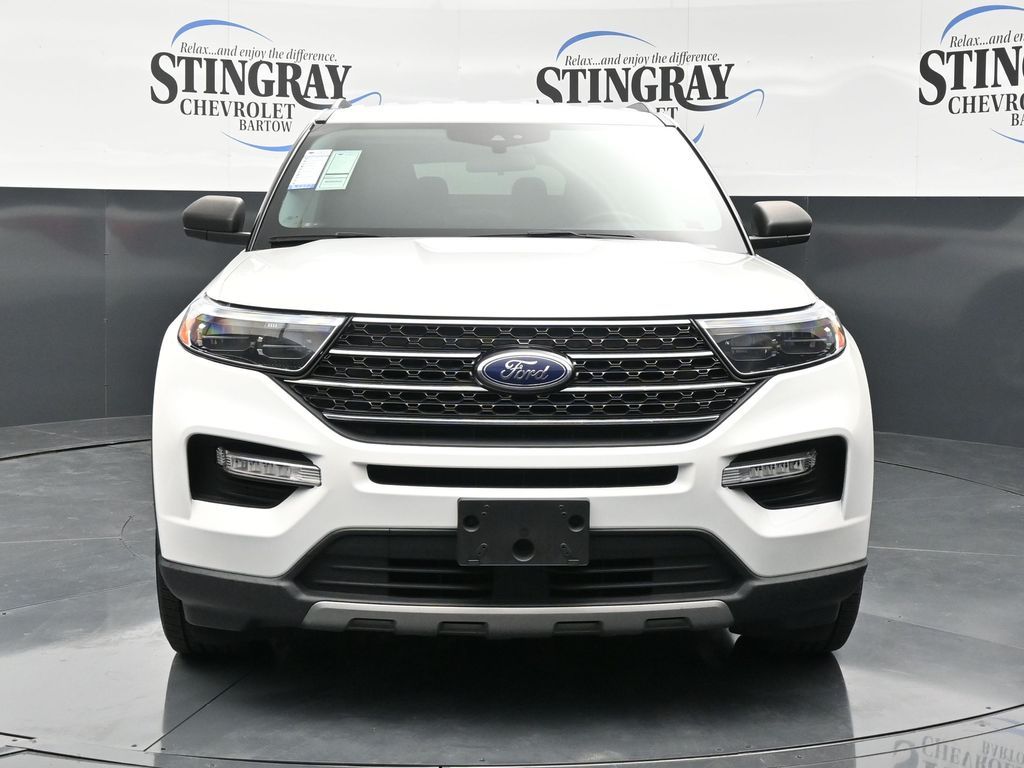 Used 2021 Ford Explorer - photo 2
