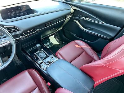 Used 2022 Mazda CX-30 - photo 1