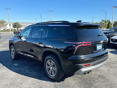 Used 2025 Chevrolet Traverse LT for sale #SJ128322 - photo 2
