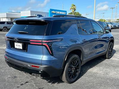 2025 Chevrolet Traverse FWD SUV for sale #SJ279629 - photo 2