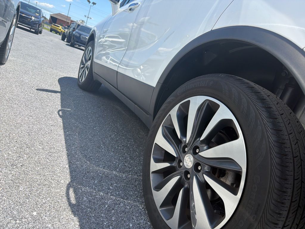 Used 2022 Buick Encore - photo 9