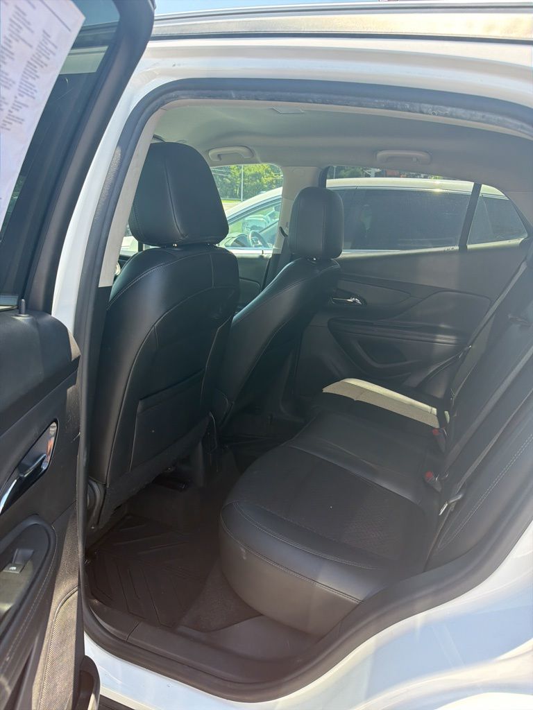 Used 2022 Buick Encore - photo 11