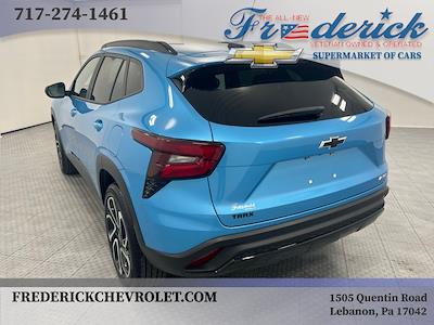 Used 2025 Chevrolet Trax - photo 1