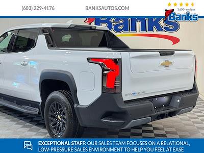 New 2026 Chevrolet Silverado EV LT Crew Cab 4WD Pickup for sale #E60237 - photo 2