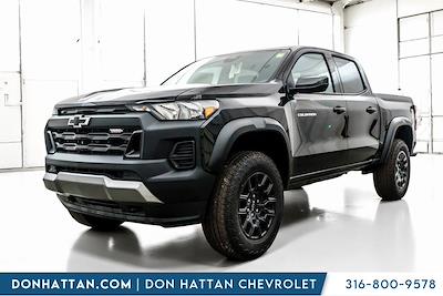 New 2025 Chevrolet Colorado Trail Boss Crew Cab 4WD Pickup for sale #C605036 - photo 1