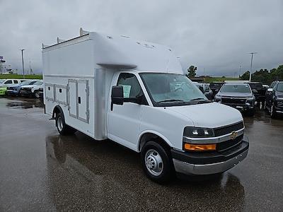 New 2025 Chevrolet Express 3500 159 WB Cutaway for sale #77686 - photo 2