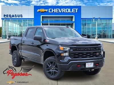 New 2025 Chevrolet Silverado 1500 Custom Crew Cab 4WD Pickup for sale #C250400 - photo 1